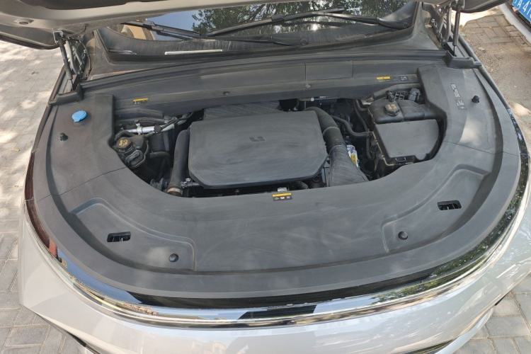 Used Li Auto L7 2024 Pro Model Engine Bay