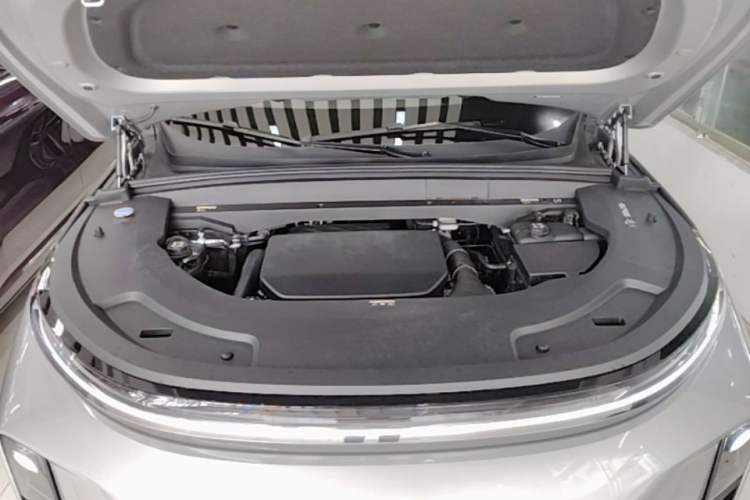 Used Li Auto L7 2024 Ultra Model Engine Bay