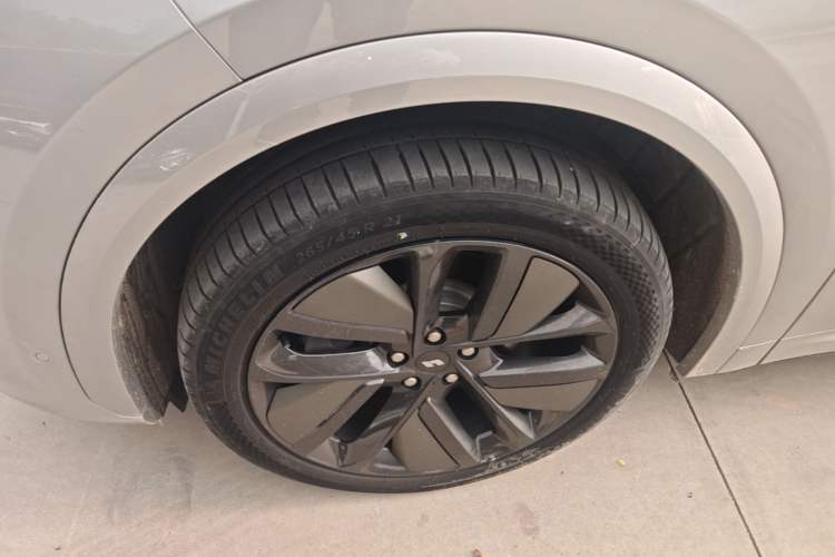 Used Li Auto L7 2024 MAX Model Exterior 4