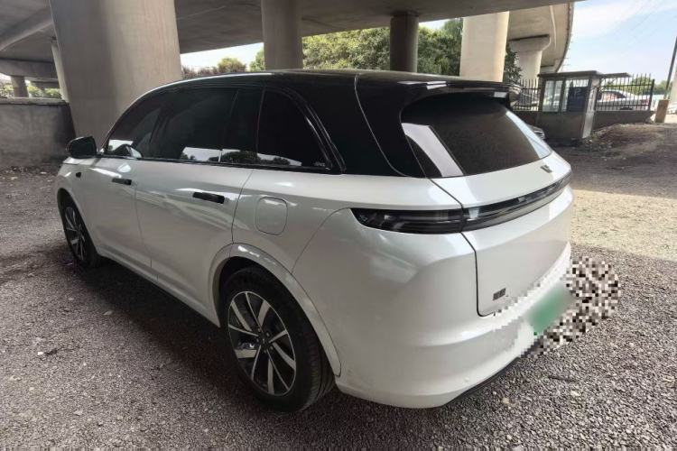 Used Li Auto L7 2024 Pro Model Exterior 4