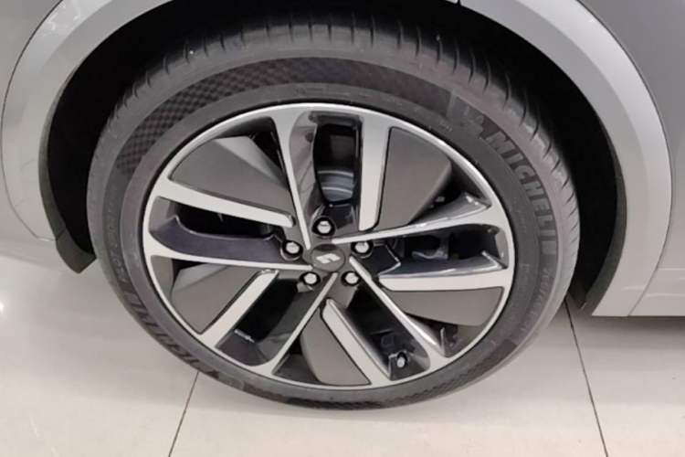 Used Li Auto L7 2024 Ultra Model Exterior 5