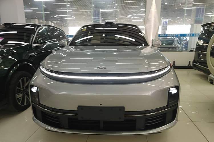 Used Li Auto L7 2024 MAX Model Front