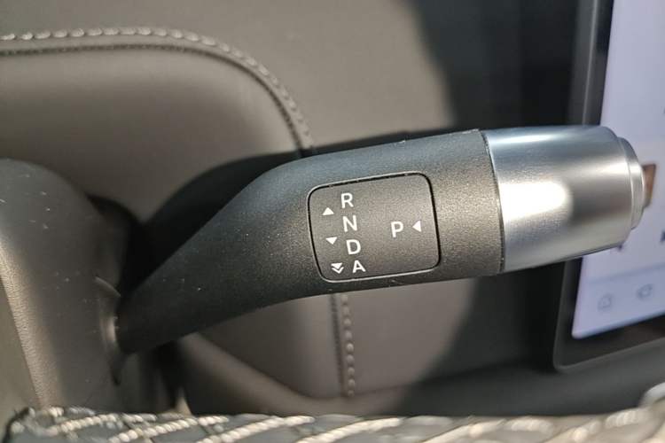 Used Li Auto L7 2024 MAX Model Gear Lever