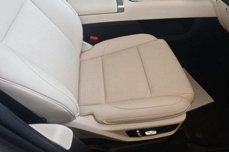 Used Li Auto L7 2024 MAX Model Right Front Seat