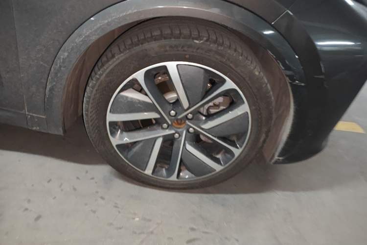 Used Li Auto L7 2024 MAX Model Right Front Wheel Hub