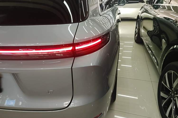 Used Li Auto L7 2024 MAX Model Right Rear Taillight