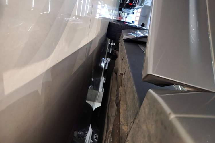 Used Li Auto L7 2024 Pro Model Right Side Sill