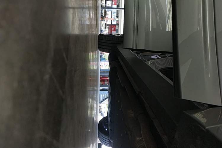 Used Li Auto L7 2024 Ultra Model Right Side Sill