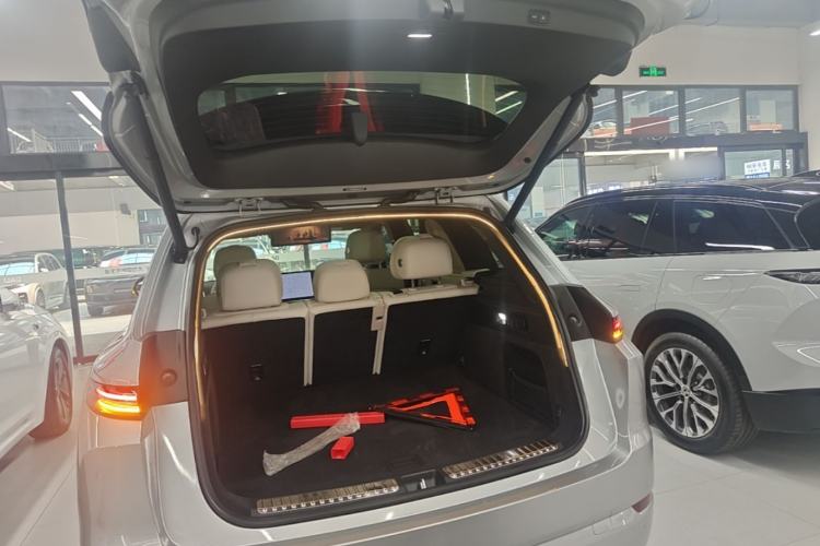 Used Li Auto L7 2024 Ultra Model Trunk