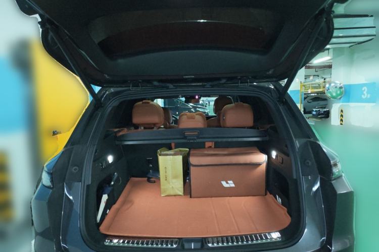 Used Li Auto L7 2024 MAX Model Trunk