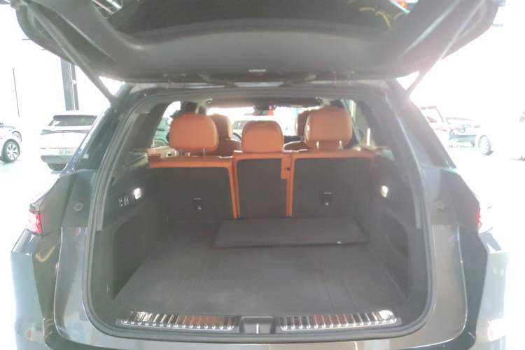 Used Li Auto L7 2024 Pro Model Trunk