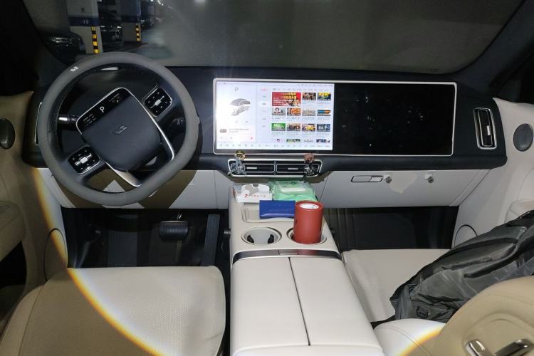 Used Li Auto L7 2024 MAX Model Center Console