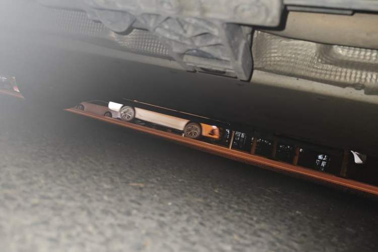 Used Li Auto L7 2024 Ultra Model Chassis Front Right
