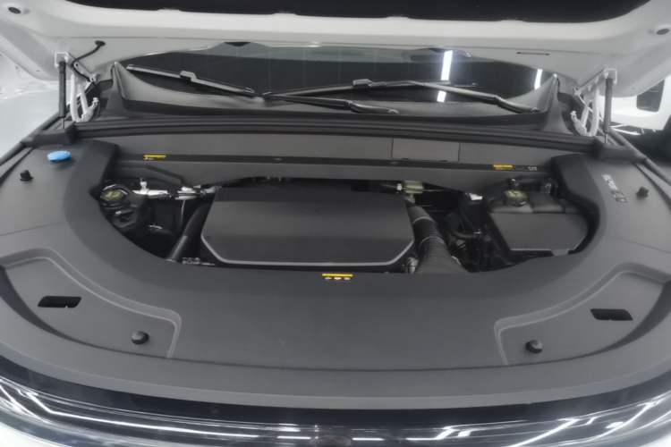 Used Li Auto L7 2024 Ultra Model Engine Bay