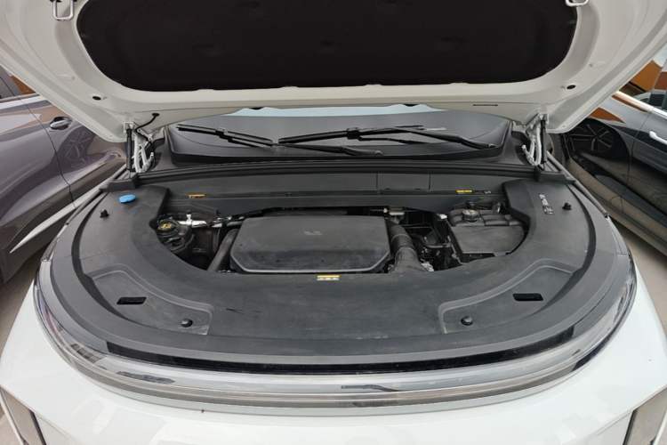Used Li Auto L7 2024 MAX Model Engine Bay
