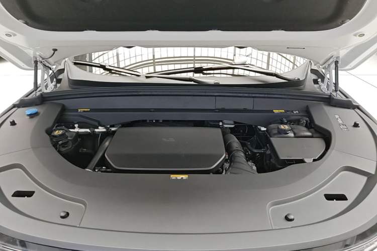 Used Li Auto L7 2024 MAX Model Engine Bay