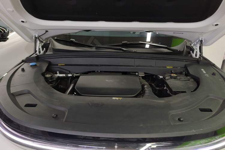 Used Li Auto L7 2024 MAX Model Engine Bay
