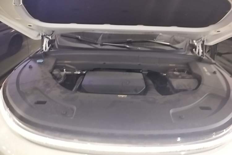 Used Li Auto L7 2024 Ultra Model Engine Bay