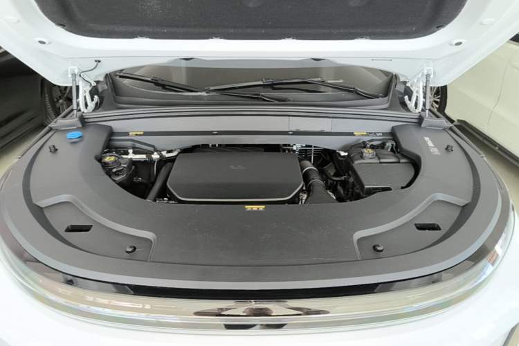 Used Li Auto L7 2024 Pro Model Engine Bay