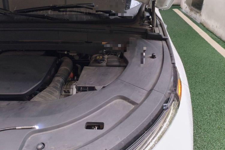 Used Li Auto L7 2024 Ultra Model Engine Bay Left