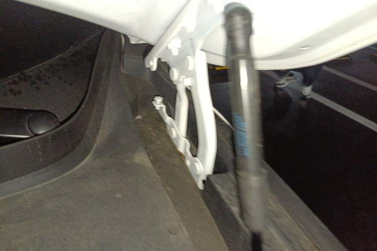 Used Li Auto L7 2024 MAX Model Engine Bay Left