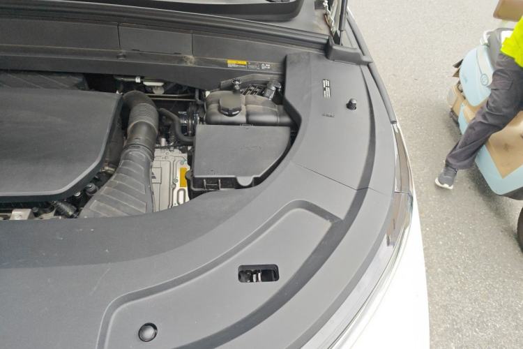 Used Li Auto L7 2024 MAX Model Engine Bay Left