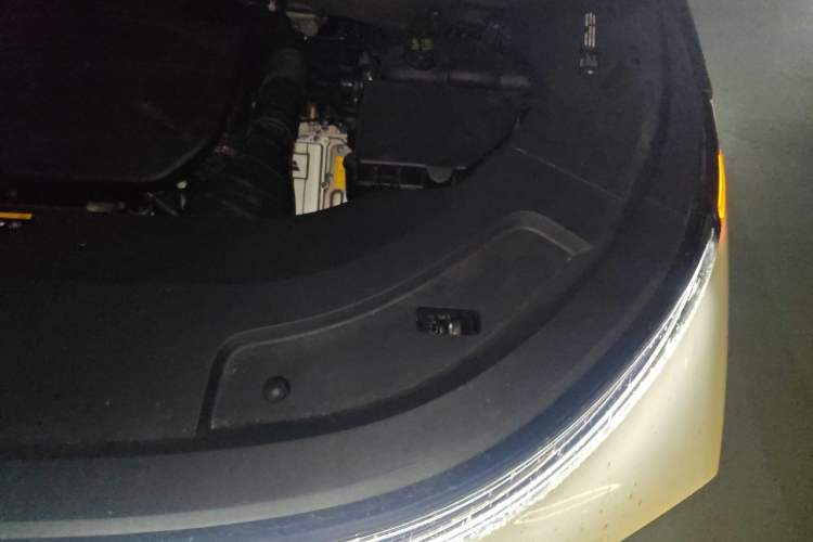 Used Li Auto L7 2024 Ultra Model Engine Bay Left