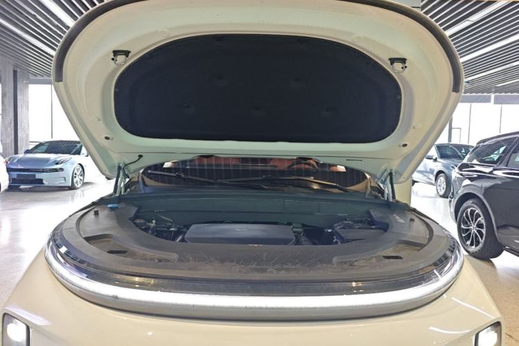 Used Li Auto L7 2024 Ultra Model Engine Bay