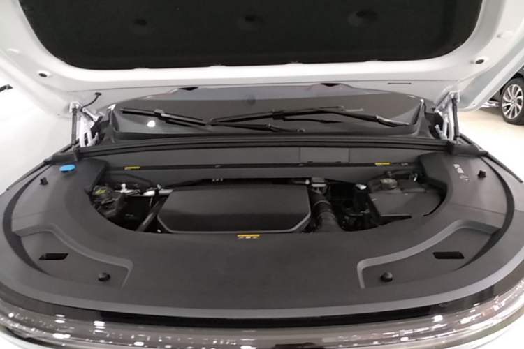 Used Li Auto L7 2024 MAX Model Engine Bay