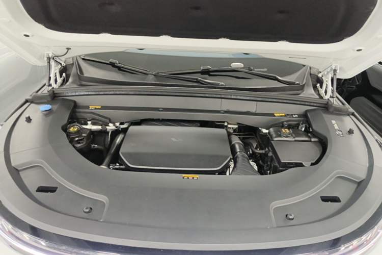 Used Li Auto L7 2024 MAX Model Engine Bay