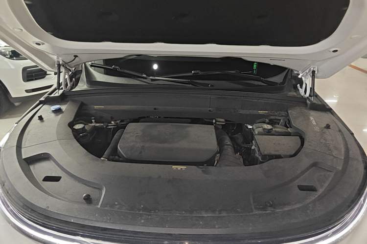 Used Li Auto L7 2024 Ultra Model Engine Bay