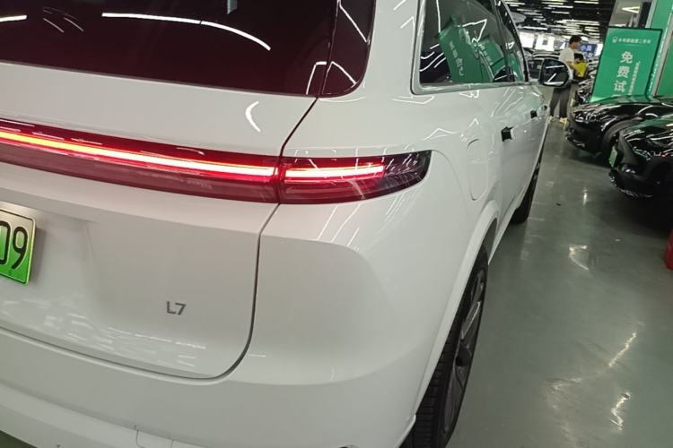 Used Li Auto L7 2024 Ultra Model Exterior 3