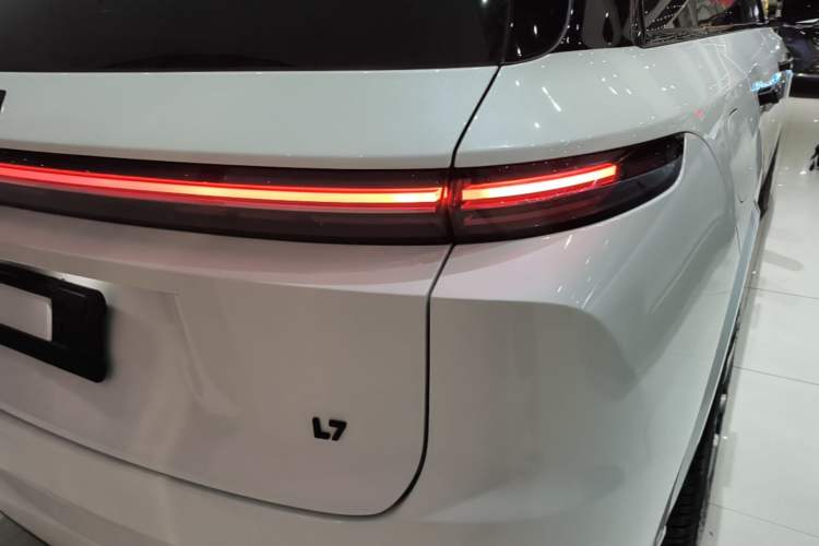 Used Li Auto L7 2024 MAX Model Exterior 3