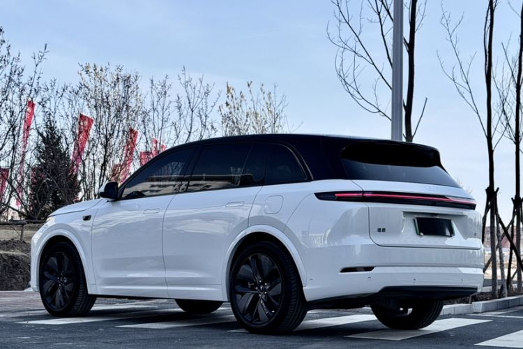 Used Li Auto L7 2024 Ultra Model Exterior 4