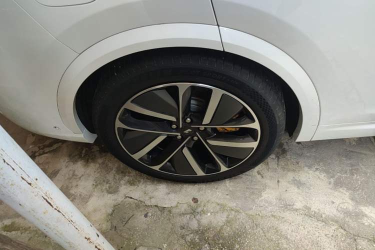 Used Li Auto L7 2024 Ultra Model Exterior 5