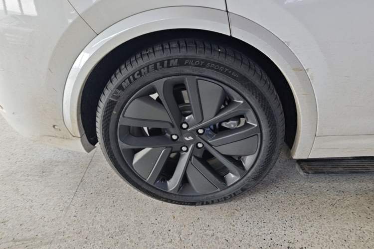 Used Li Auto L7 2024 Ultra Model Exterior 5