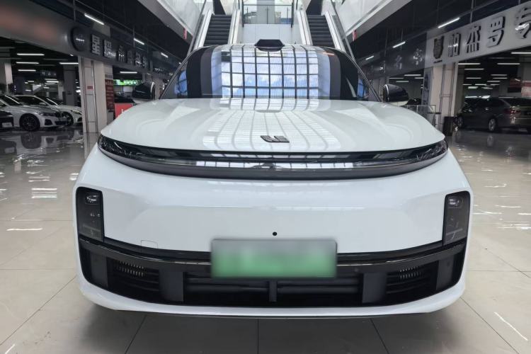Used Li Auto L7 2024 MAX Model Front