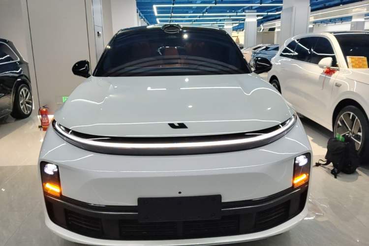 Used Li Auto L7 2024 MAX Model Front