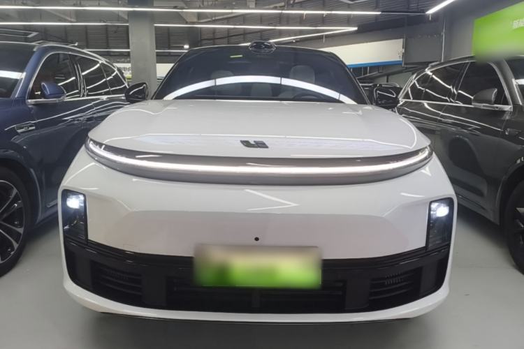 Used Li Auto L7 2024 MAX Model Front