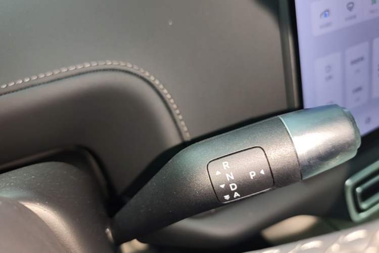 Used Li Auto L7 2024 MAX Model Gear Lever