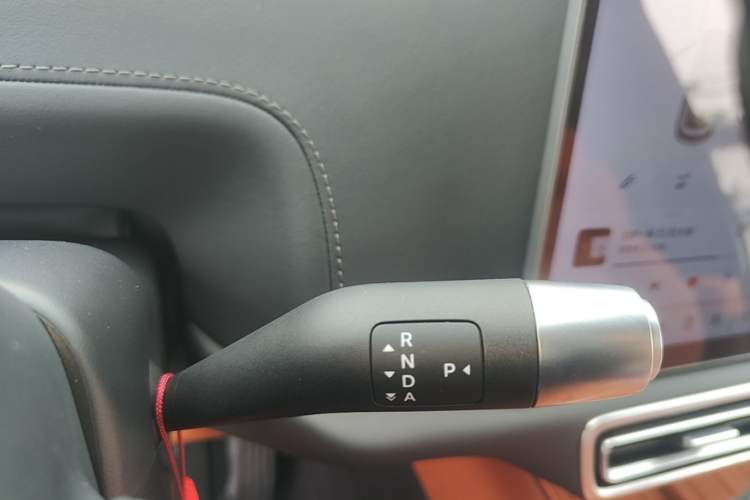 Used Li Auto L7 2024 MAX Model Gear Lever