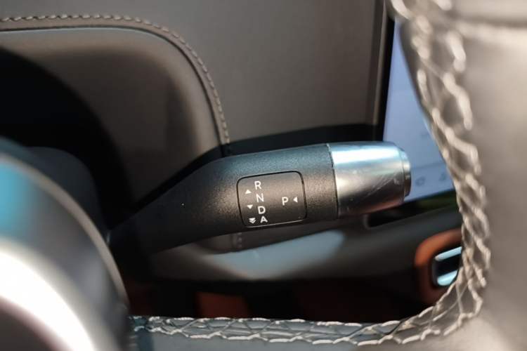 Used Li Auto L7 2024 MAX Model Gear Lever