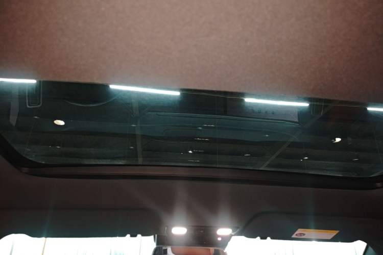 Used Li Auto L7 2024 Pro Model Headliner