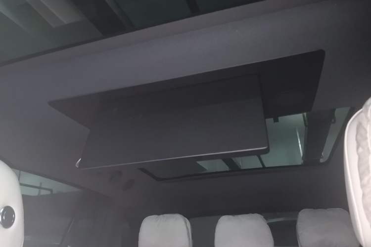 Used Li Auto L7 2024 Ultra Model Headliner