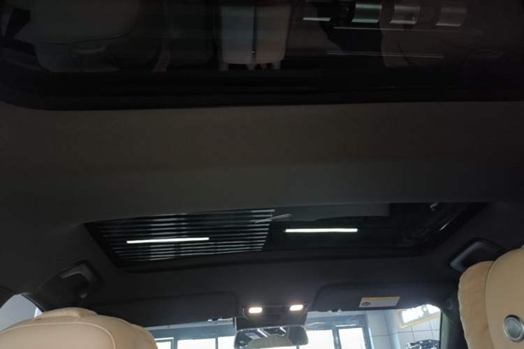 Used Li Auto L7 2024 Pro Model Headliner