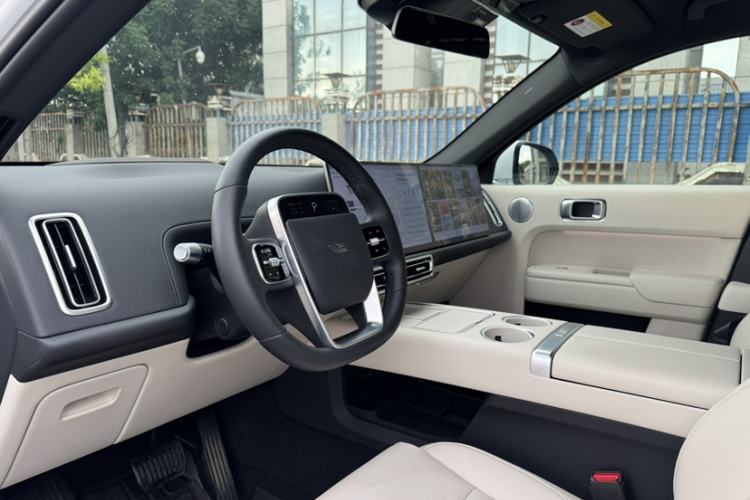 Used Li Auto L7 2024 Ultra Model Interior 12