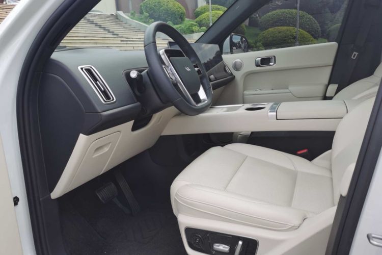 Used Li Auto L7 2024 Ultra Model Interior 13