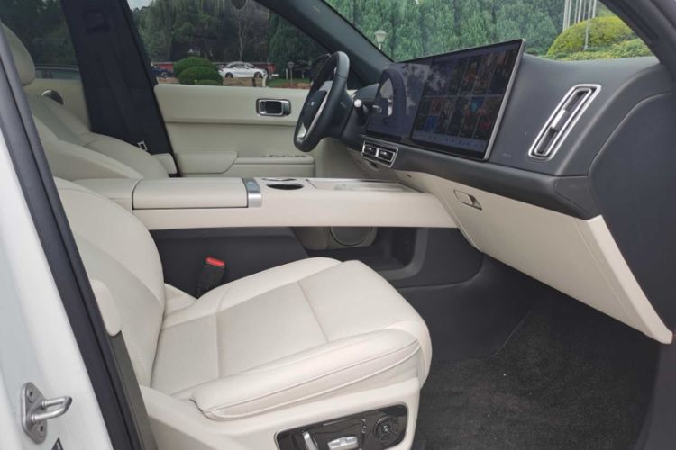 Used Li Auto L7 2024 Ultra Model Interior 4