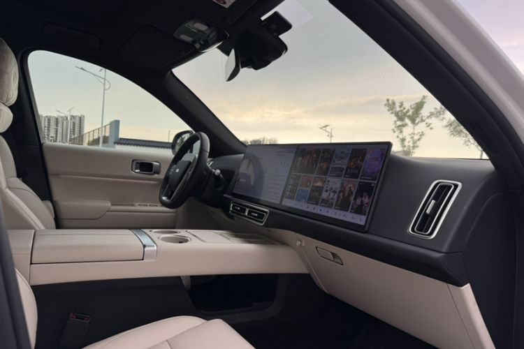 Used Li Auto L7 2024 Ultra Model Interior 8