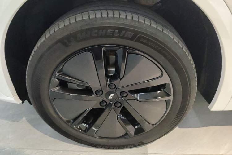 Used Li Auto L7 2024 MAX Model Left Front Wheel Hub